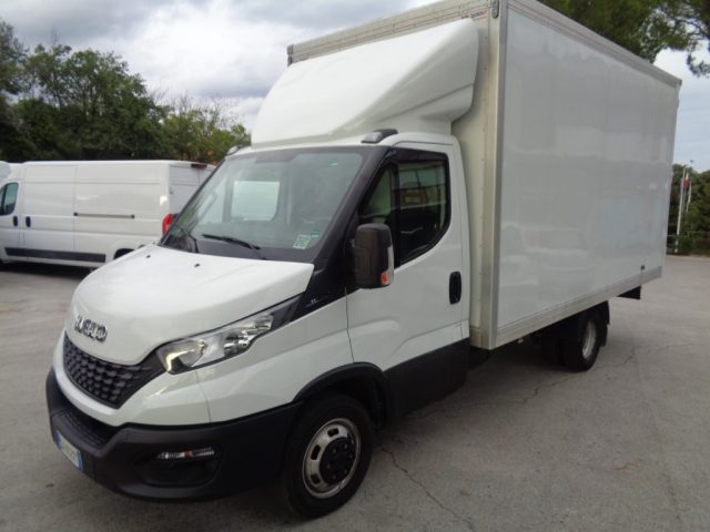 Iveco Daily 35C14 2.3 HPT 3750 TOR RG CENTINATURA ALLUMINIO usato a TOLENTINO