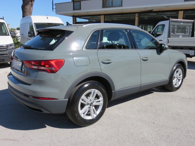 Audi Q3 35 TFSI S tronic Business - foto 3 di 19
