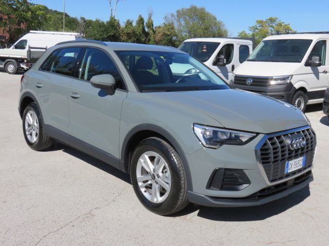 Audi Q3 35 TFSI S tronic Business - foto 2 di 19