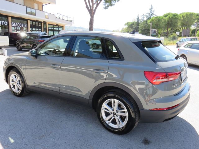 Audi Q3 35 TFSI S tronic Business - foto 4 di 19