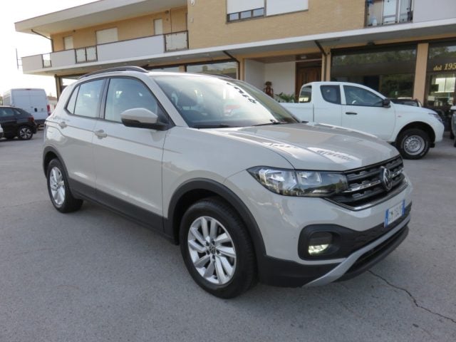 Volkswagen T-Cross 1.0 TSI 110 CV Style, del 2023, 68.000 km, in vendita a Tolentino (MC)