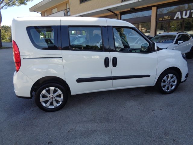 Fiat Doblo Dobl� 1.6 MJT 120CV S&S Lounge 5 POSTI - foto 2 di 4