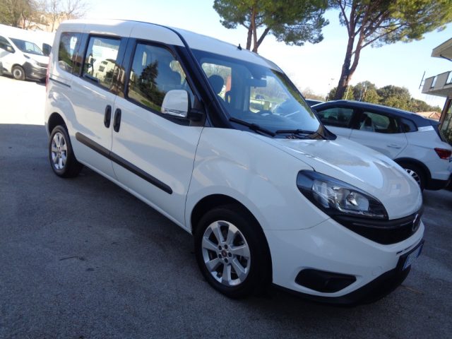 Fiat Doblo Dobl� 1.6 MJT 120CV S&S Lounge 5 POSTI - foto 3 di 4