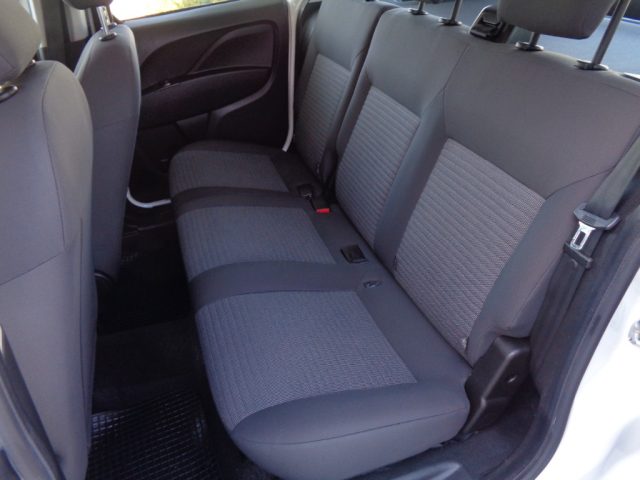Fiat Doblo Doblò 1.6 MJT 120CV S&S Lounge 5 POSTI, del 2019, 80.000 km, in vendita a Tolentino (MC)