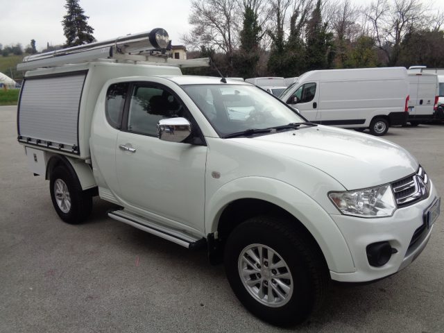 Mitsubishi L200 2.5 DI-D/180 CV Club Cab Int ALLESTITO 4 POSTI - foto 2 di 4