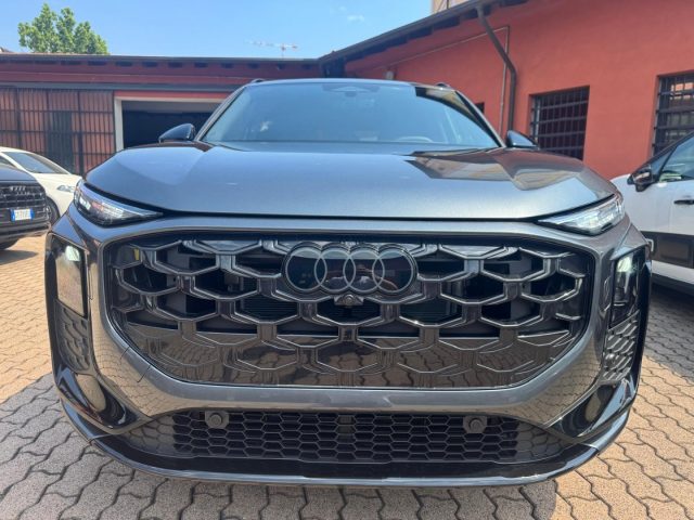 Audi Q3 TFSI 110 kW mHEV S tronic S Line edition - foto 2 di 4