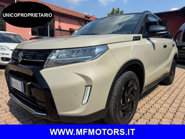 Suzuki Vitara 1.4 110CV Hybrid A/T 4WD Starview usato a MILANO