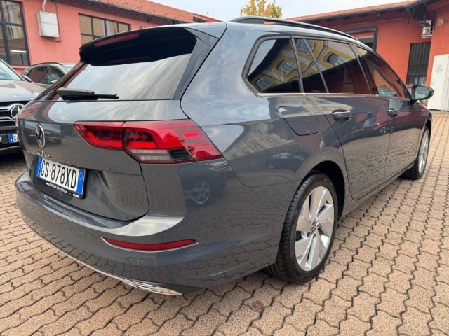 Volkswagen Golf Variant 2.0 TDI 150 CV DSG SCR Style - foto 2 di 4