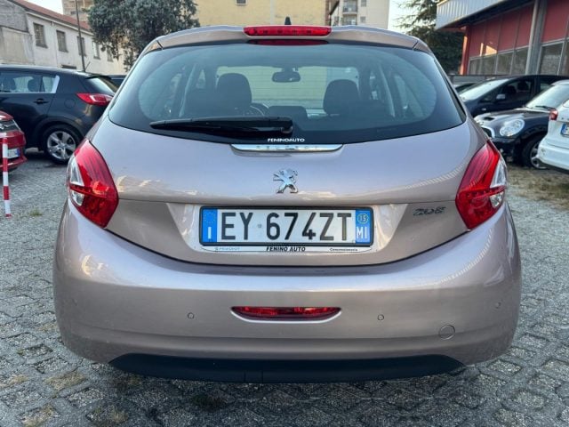 Peugeot 208 1° serie PureTech 82 5 porte Allure - foto 4 di 4
