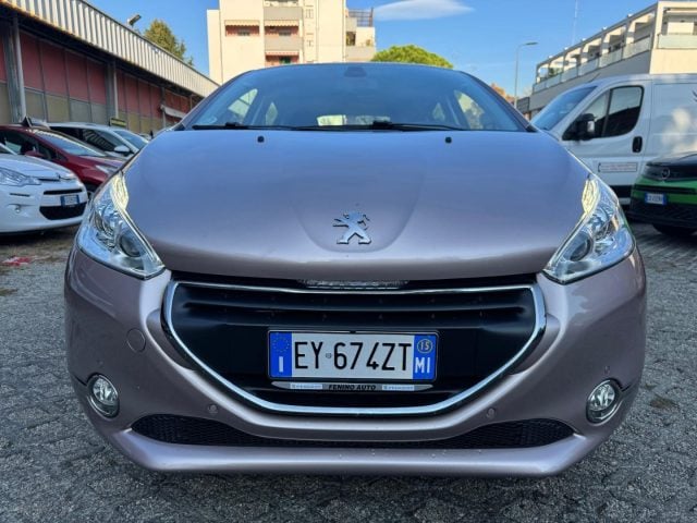 Peugeot 208 1° serie PureTech 82 5 porte Allure - foto 2 di 4