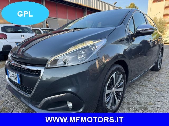Peugeot 208 1.2 PureTech 82 5p. GPL Allure, del 2017, 91.000 km, in vendita a Milano (MI)