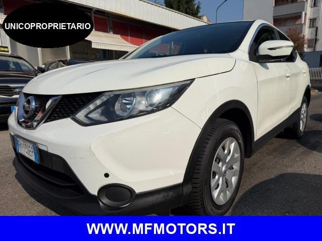 Nissan Qashqai 1.2 DIG-T Acenta, del 2017, 155.000 km, in vendita a Milano (MI)