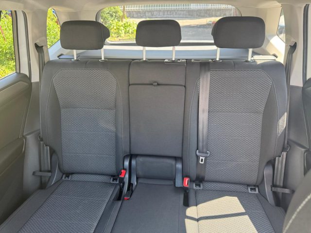 Volkswagen Tiguan Allspace 2.0 TDI SCR DSG Business usato a MILANO
