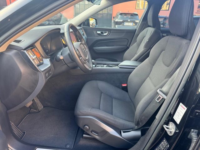 Volvo XC60 B4(d) 197CV AUT. Mom.Core (AUTOCARRO N1) usato a MILANO