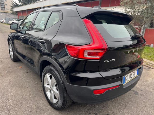 Volvo XC40 T2 130CV MOMENTUM CORE usato a MILANO