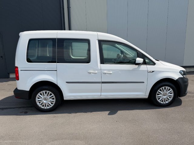 Volkswagen Caddy 5 POSTI VETTURA - KM 25.000 - NO OBBLIGO FINANZIAM - foto 3 di 4