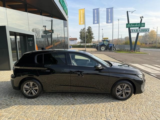 Peugeot 308 130 CV - PELLE - LED - KM 19.000 - NO OBBLIGO FINA - foto 2 di 4