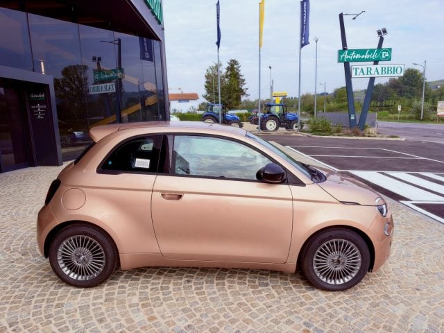 Fiat 500 ICON - TUTTI I COLORI - KM 0 - NO OBBLIGO FINANZIA - foto 3 di 4