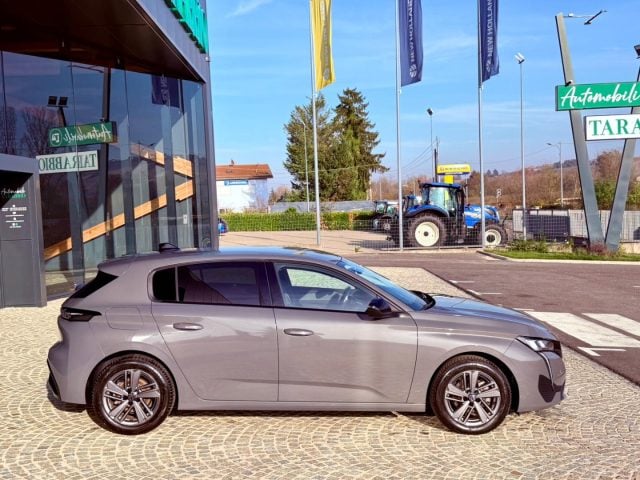 Peugeot 308 130 CV - PELLE - LED - KM 29.000 - NO OBBLIGO FINA - foto 3 di 4