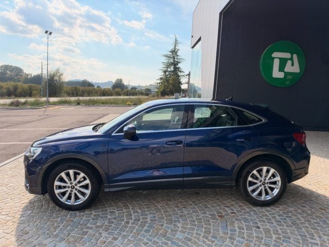 Audi Q3 AZIENDALE - S TRONIC - FULL - KM 29.000 - NO OBBLI - foto 4 di 4
