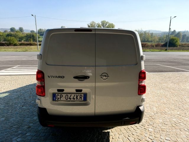 Opel Vivaro PASSO LUNGO L3 - KM 75.000 - PORTATA 13 QUINTALI - foto 4 di 4