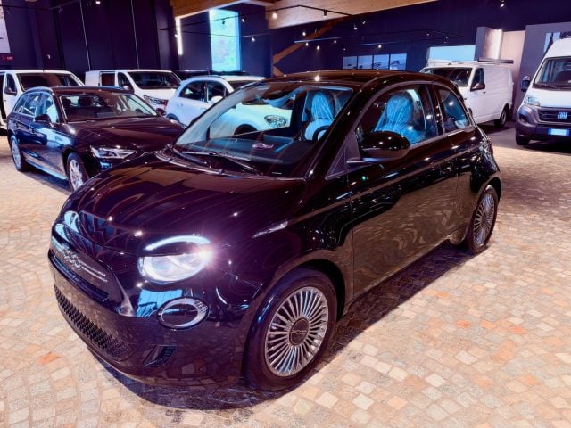 Fiat 500 ICON - TUTTI I COLORI - KM 0 - NO OBBLIGO FINANZIA, del 2026, 10 km, in vendita a Castagnole Delle Lanze (AT)