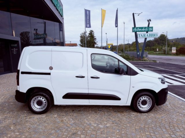 Citroen Berlingo AZIENDALE - KM 85.000 - 3 POSTI - PREZZO PIU' IVA - foto 3 di 4