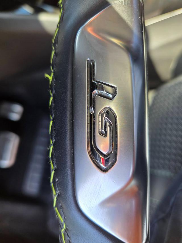 Peugeot 2008 BlueHDi 130 S&S EAT8 GT - foto 3 di 4
