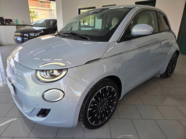 Fiat 500e Berlina La Prima II "solo 653 km" usato a SOMMA VESUVIANA