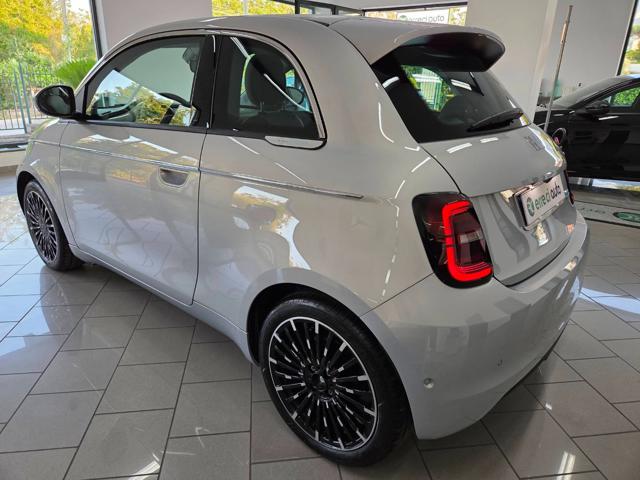Fiat 500e Berlina La Prima II "solo 653 km" - foto 3 di 4
