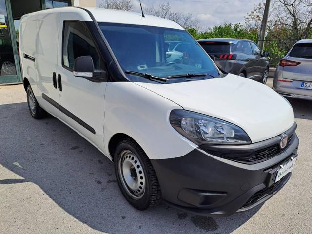 Fiat Doblo Doblò 1.6 MJT 105CV S&S PL-TN Cargo Maxi Business usato a SOMMA VESUVIANA