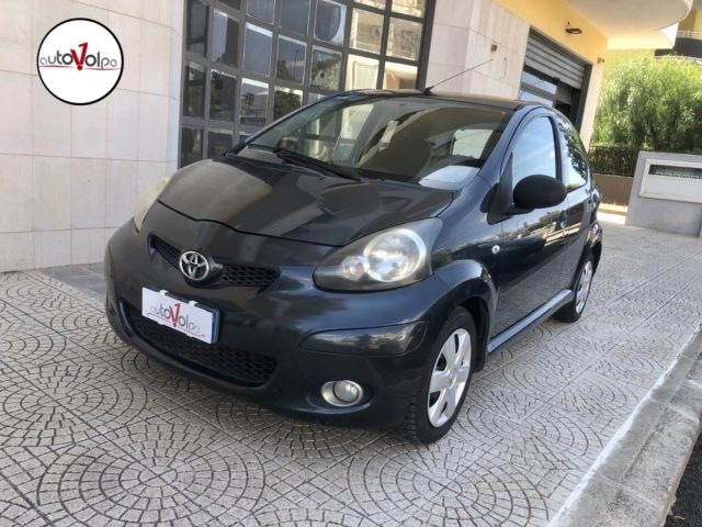 Toyota Aygo 1.0i 12V 5 porte usato a GIOIA DEL COLLE
