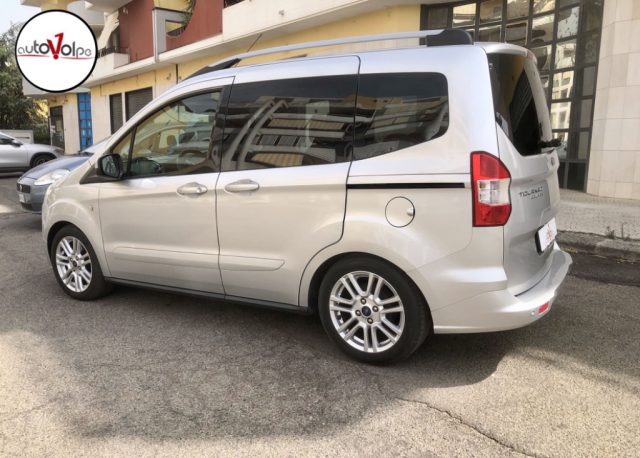 Ford Tourneo Courier 1.6 TDCI 95 CV Titanium - foto 3 di 4