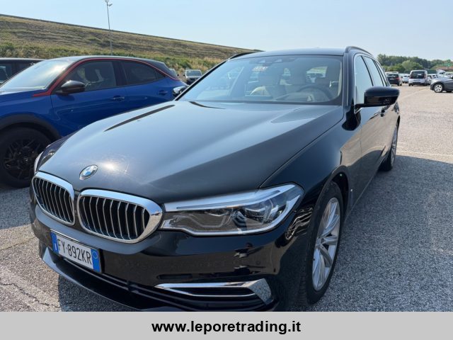 BMW 530 d xDrive Touring Luxury usato a GEMONA DEL FRIULI