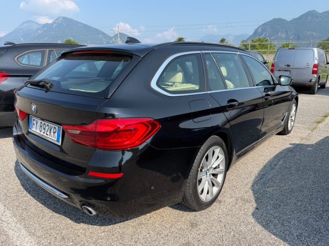 BMW 530 d xDrive Touring Luxury - foto 4 di 4