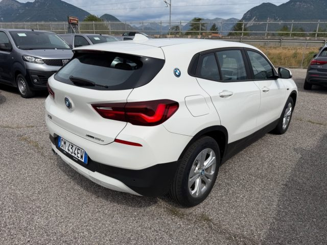 BMW X2 xDrive25e Business-X - foto 4 di 4