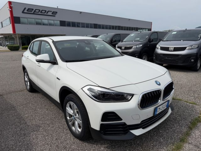 BMW X2 xDrive25e Business-X - foto 3 di 4