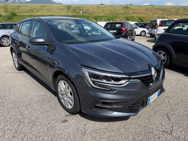 Renault Mégane Grand Coupé Mégane Sporter Blue dCi 115 CV EDC Equilibre - foto 3 di 4