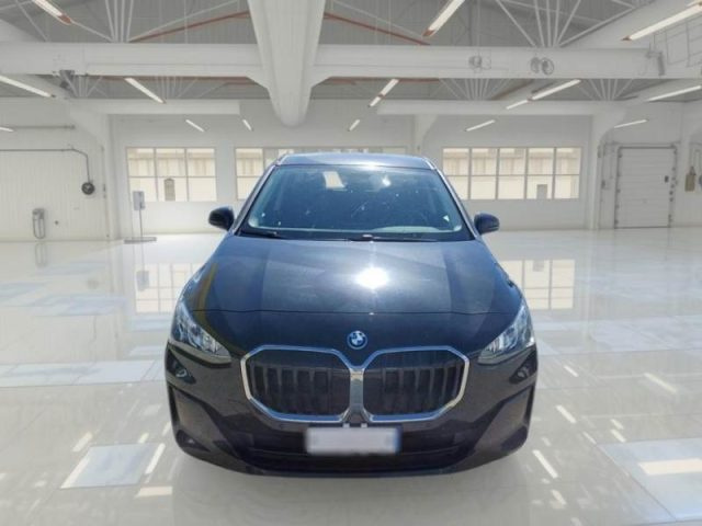 BMW 225 e xDrive Active Tourer - foto 2 di 4