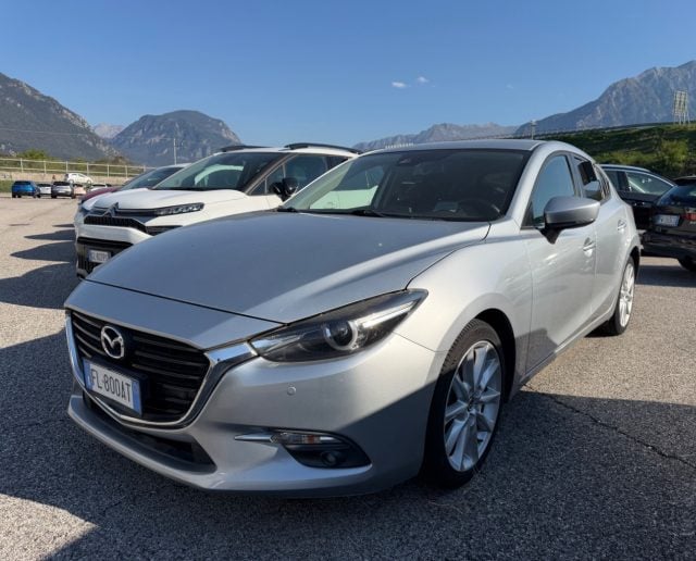 Mazda 3 1.5 Skyactiv-D Exceed, del 2017, 103.000 km, in vendita a Gemona Del Friuli (UD)