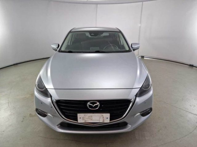 Mazda 3 1.5 Skyactiv-D Exceed - foto 2 di 4
