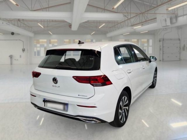 Volkswagen Golf 1.4 TSI eHYBRID 204 CV DSG Style - foto 4 di 4