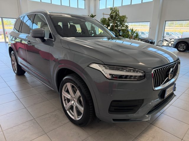 Volvo XC90 B5 (d) AWD automatico 7 posti Core - foto 3 di 4