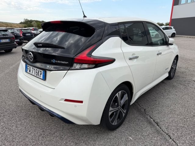 Nissan Leaf N-Connecta 40 kWh - foto 4 di 4