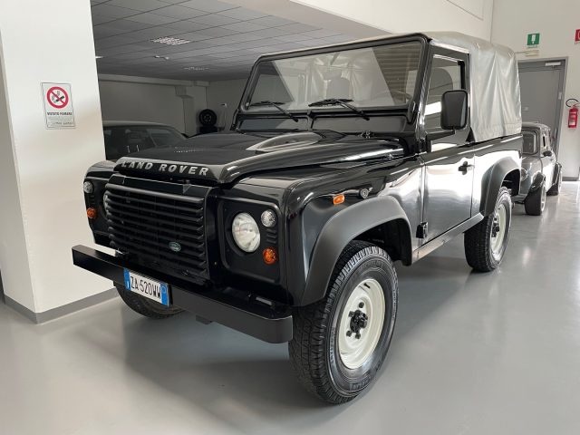Land Rover Defender 90 2.4 TD4 Soft top E usato a GEMONA DEL FRIULI