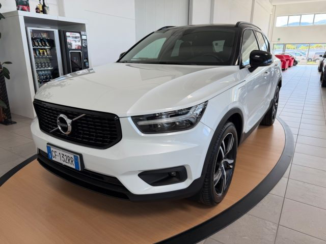 Volvo XC40 T5 Recharge Plug-in Hybrid R-design usato a GEMONA DEL FRIULI