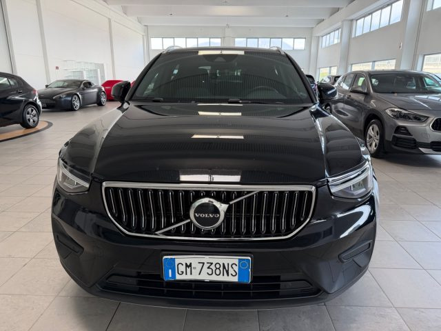 Volvo XC40 T4 Recharge Plug-in Hybrid automatico Core - foto 2 di 4