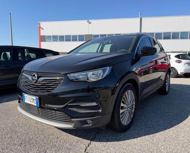 Opel Grandland X 1.2 Turbo 12V 130 CV Start&Stop Advance, del 2018, 159.781 km, in vendita a Gemona Del Friuli (UD)