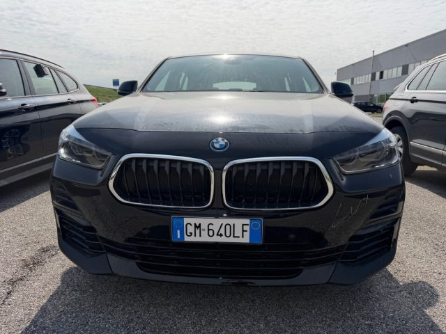 BMW X2 xDrive25e Business-X - foto 2 di 4