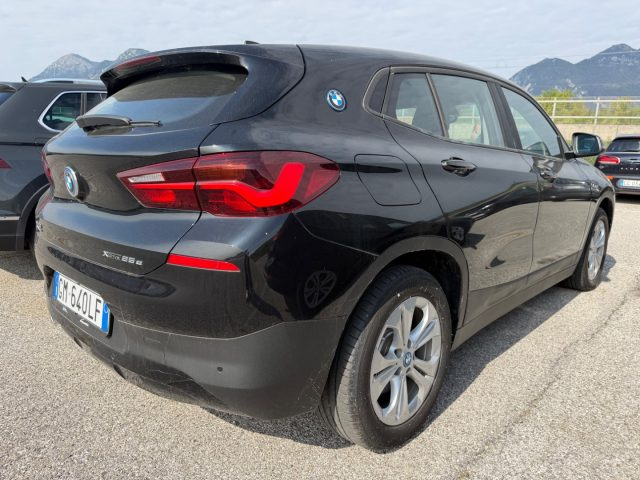 BMW X2 xDrive25e Business-X - foto 4 di 4